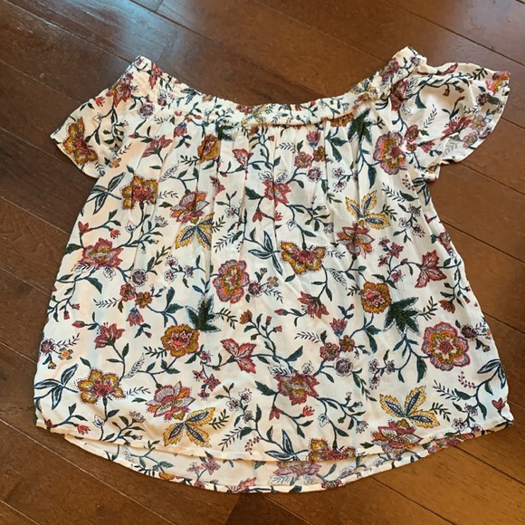 Old Navy Floral Blouse - Picture 2 of 6